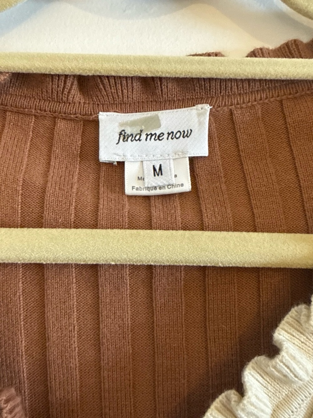 Two-Tone Ruffle Rib Knit Top - Brown & Cream - Picture 3 of 4